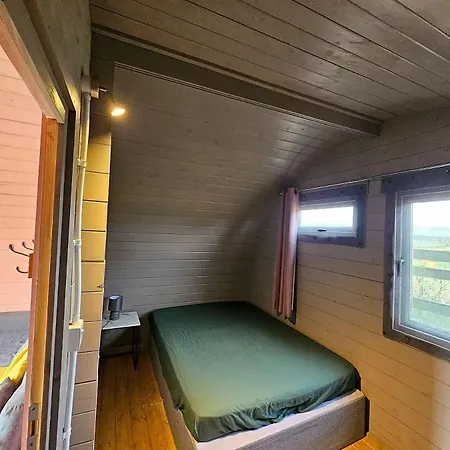 Glamping Pod With Wood Fired Hot Tub Kemping *